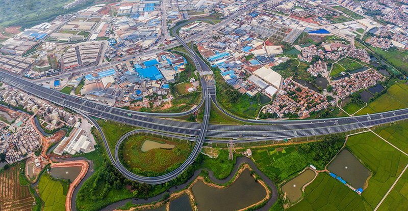 13沈陽(yáng)至?？趪?guó)家高速公路-(2).jpg